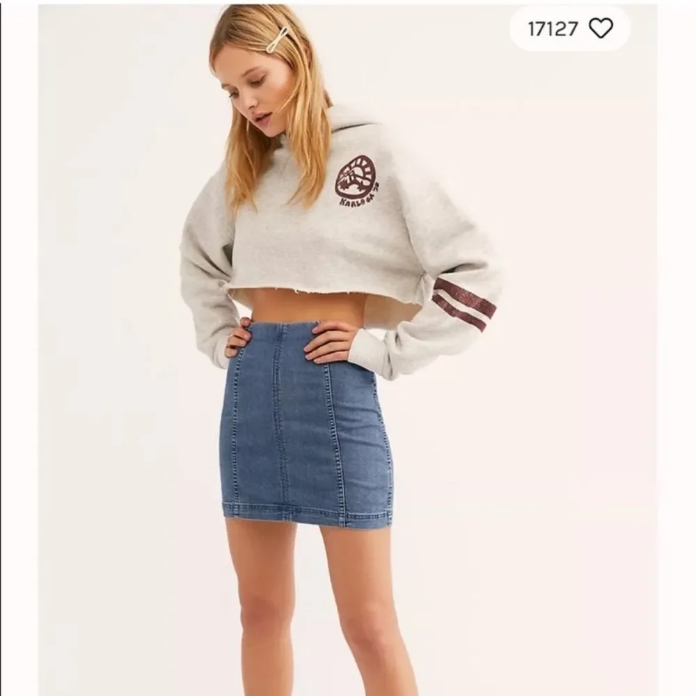 Free People Modern Femme Denim Mini Skirt in Faded Indigo | SZ 4 - Picture 3 of 14